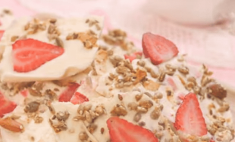 Keto Frozen Yogurt Bark