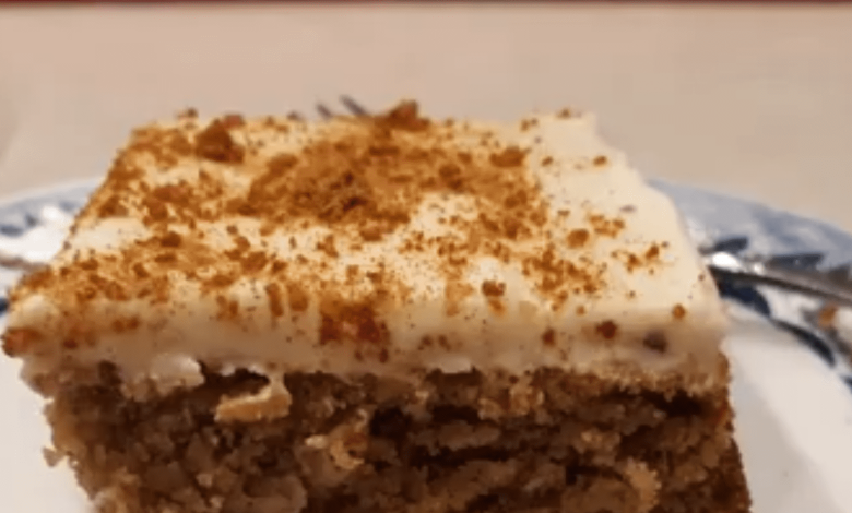 Keto Spice Cake with Cream Cheese